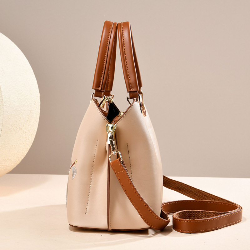 Chinese-style embroidered hand - Luxury Bags For You recension och pris