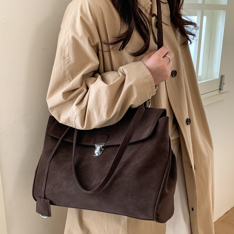 PU Leather Flap Handbag Lock C - Luxury Bags Sale recension och pris