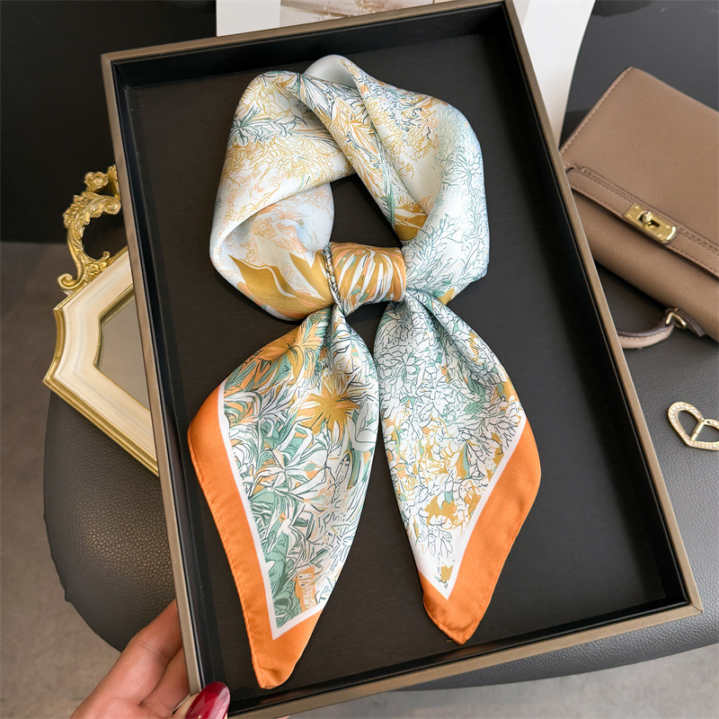 Luxury Design Print Scarf For  - Luxury Bags Duffle recension och pris